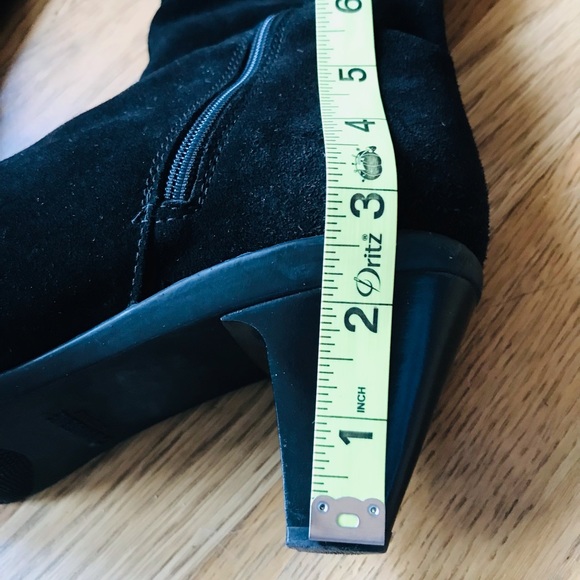 Black suede zip up boots in EUC - Picture 9 of 11